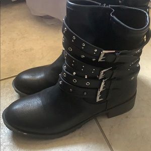 Woman’s Boots
